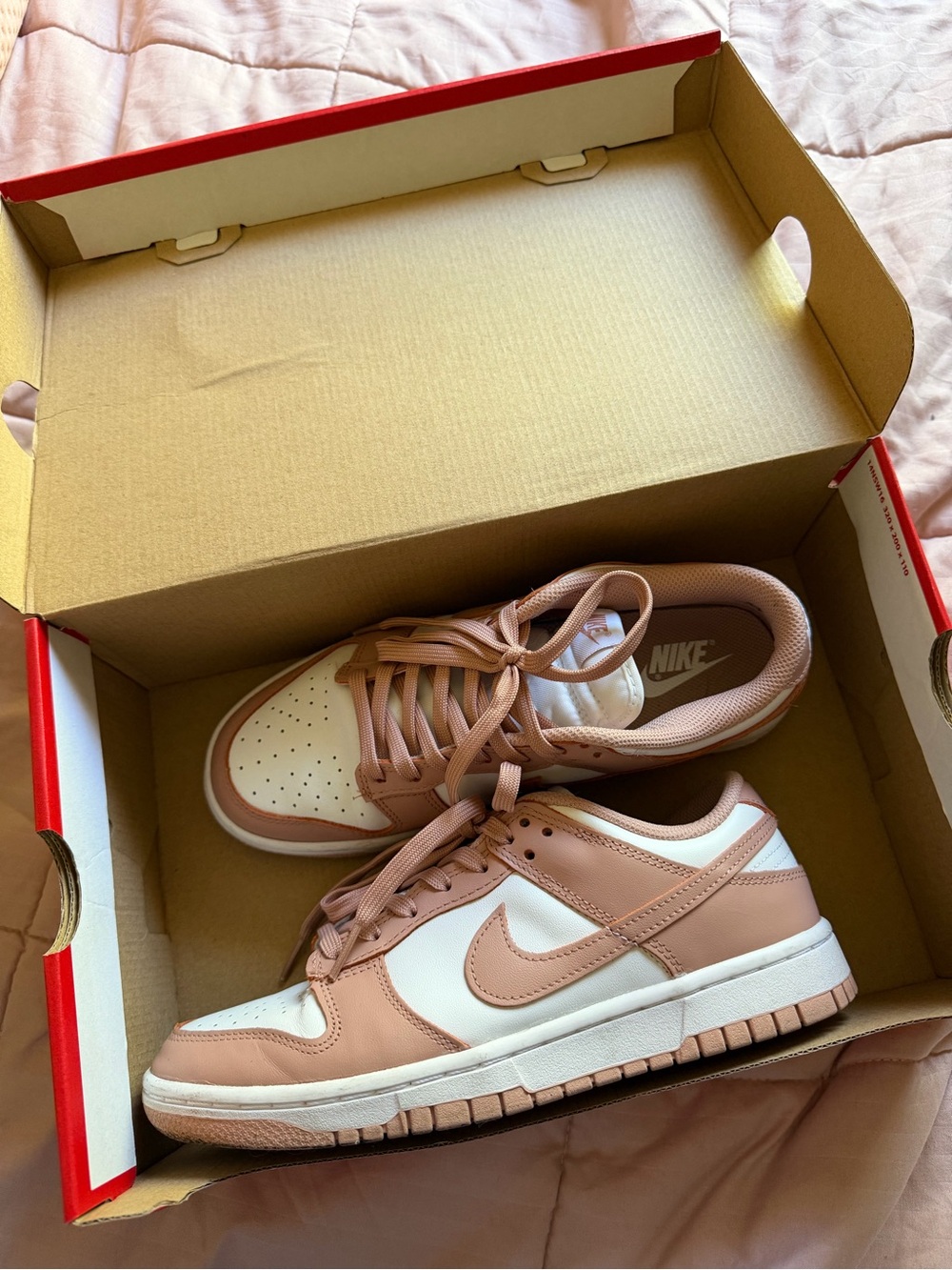 Nike dunk low Rose Gold